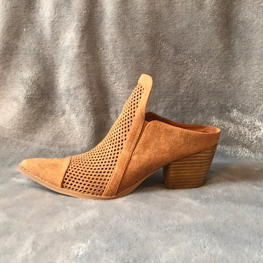 Coconuts by Matisse Call It Mule Bootie Tan sz 10